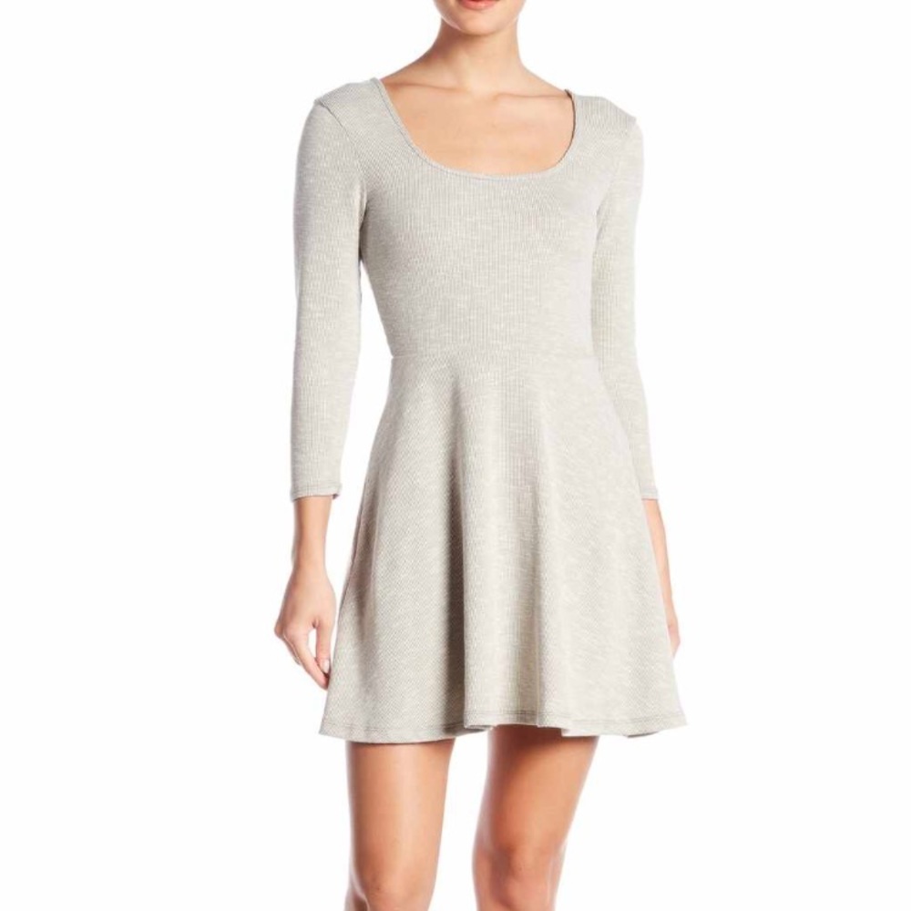 Hiatus 3/4 sleeve Solid Skater Dress!